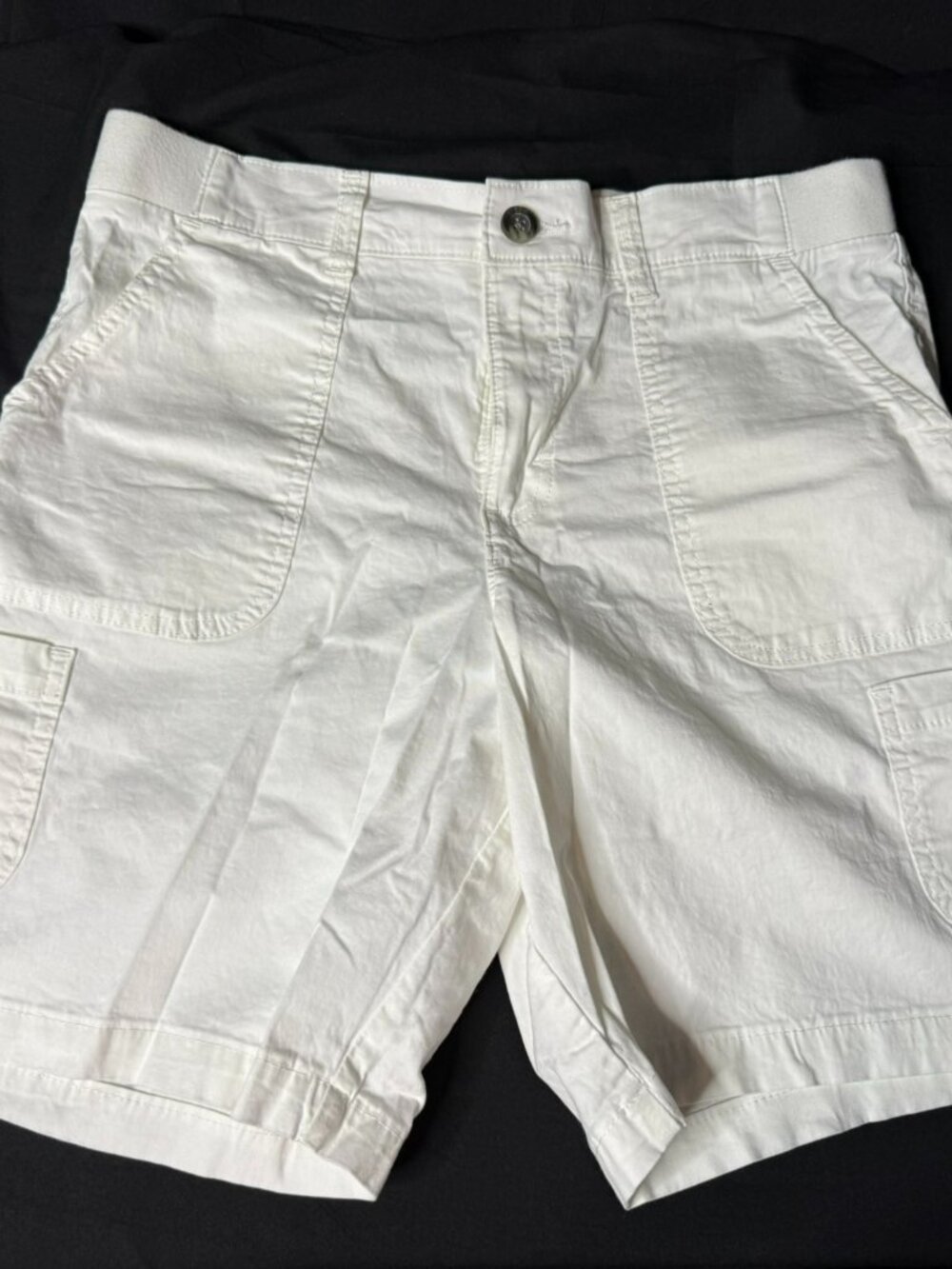 Lee Relaxed Fit Mid Rise White Bermuda Cargo Shorts Women’s Size 12